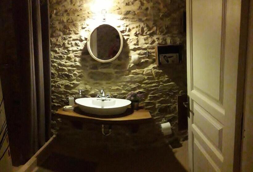 Семейный Номер Superior, Paradosiako Saratsi   Traditional Guest House