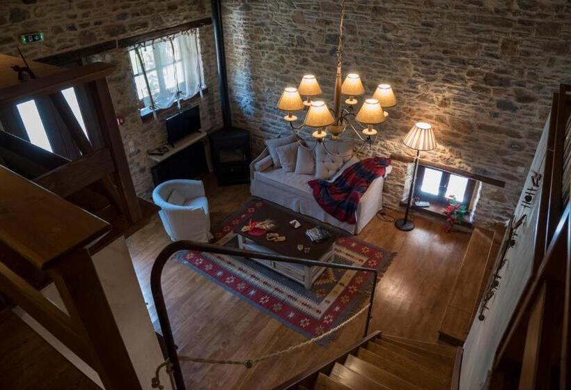 Семейный Номер Superior, Paradosiako Saratsi   Traditional Guest House