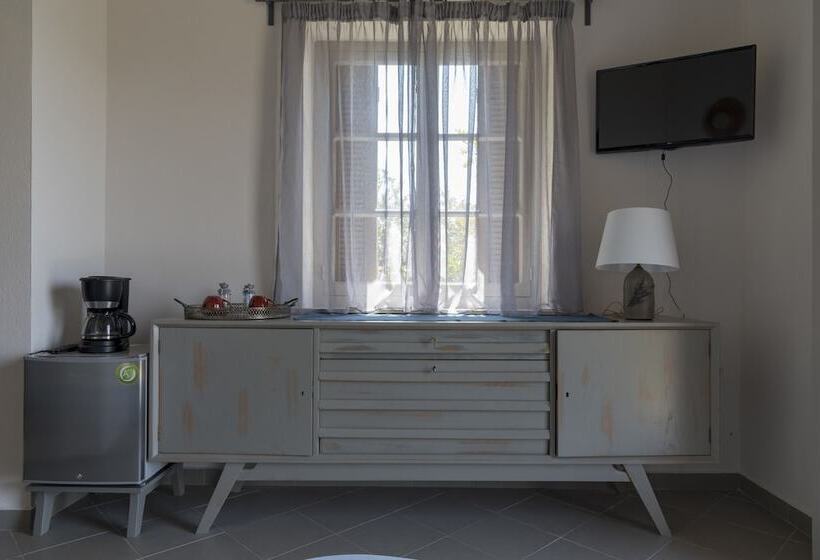 Family Suite, Paradosiako Saratsi   Traditional Guest House