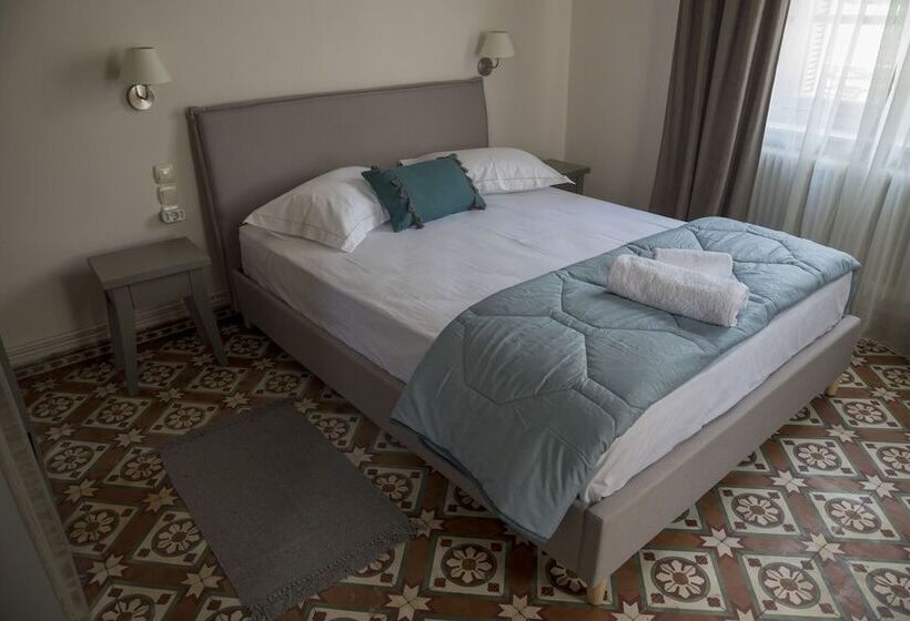 Family Suite, Paradosiako Saratsi   Traditional Guest House