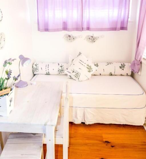 חדר סטנדרט, On The Bay