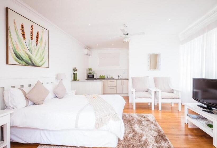 חדר דלוקס, On The Bay