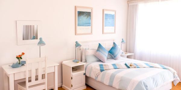 חדר משפחתי, On The Bay