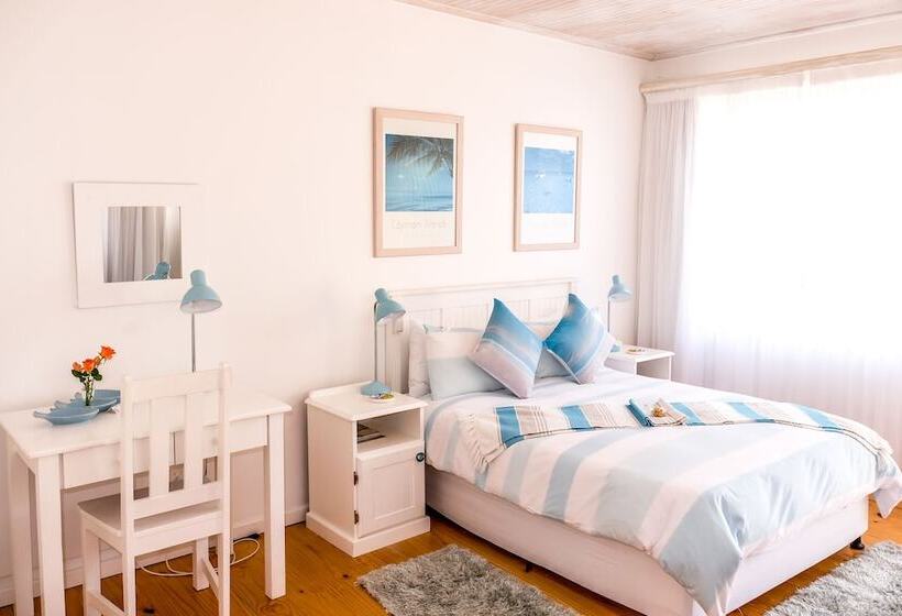 חדר סטנדרט, On The Bay