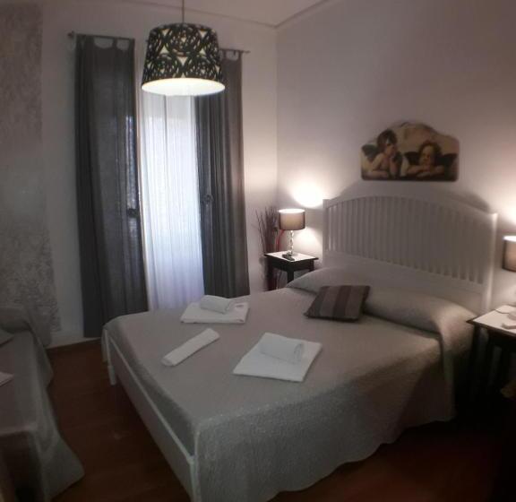 Triple Standard Room with Views, Vesta Domus