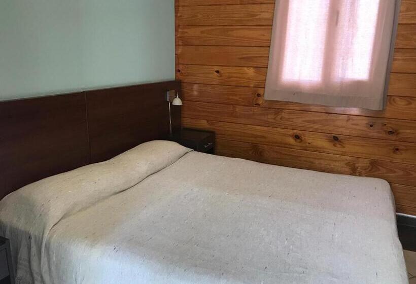 غرفة قياسية, Folk Suites