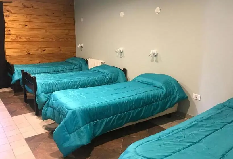 تختخواب در اتاق مشترک, Folk Suites