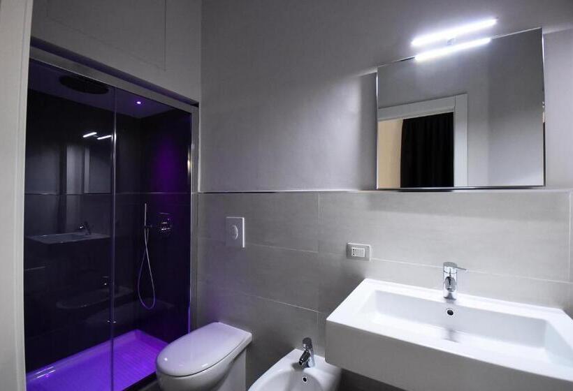 חדר סטנדרט, Minimal Rooms