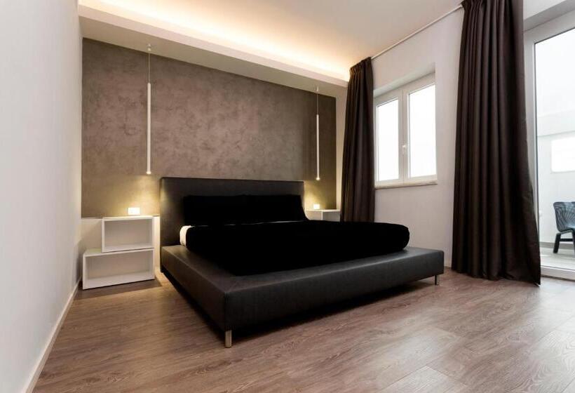 חדר סטנדרט, Minimal Rooms