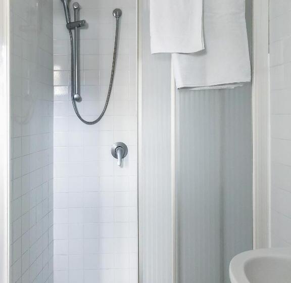 スタンダードトリプルルーム, Alba B&b