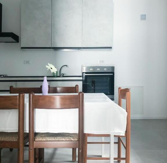 1階の1ベッドルームアパートメント, Alba B&b