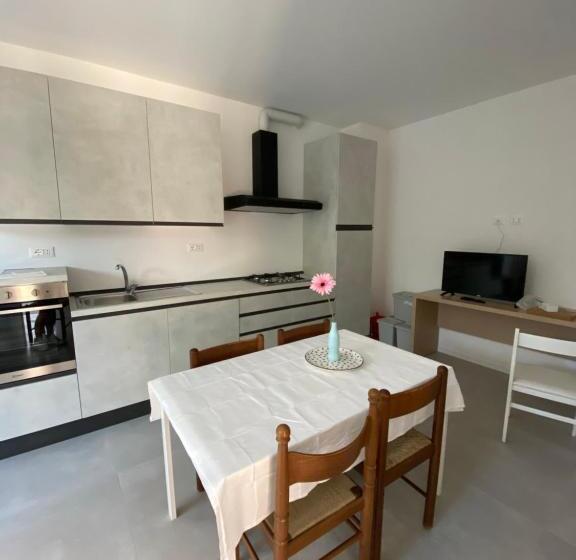 آپارتمان 1 خوابه همکف, Alba B&b