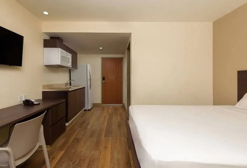 スイート, Extended Suites Querétaro Juriquilla