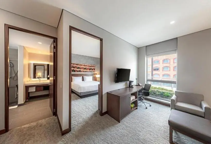 身障者適用スイートルーム, Hyatt Place Bogota Convention Center
