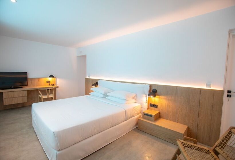 سوئیت مستر با چشمانداز, Melidonia Suites