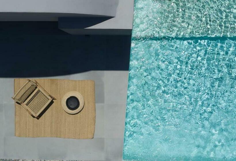 سوییت سوپریور, Melidonia Suites