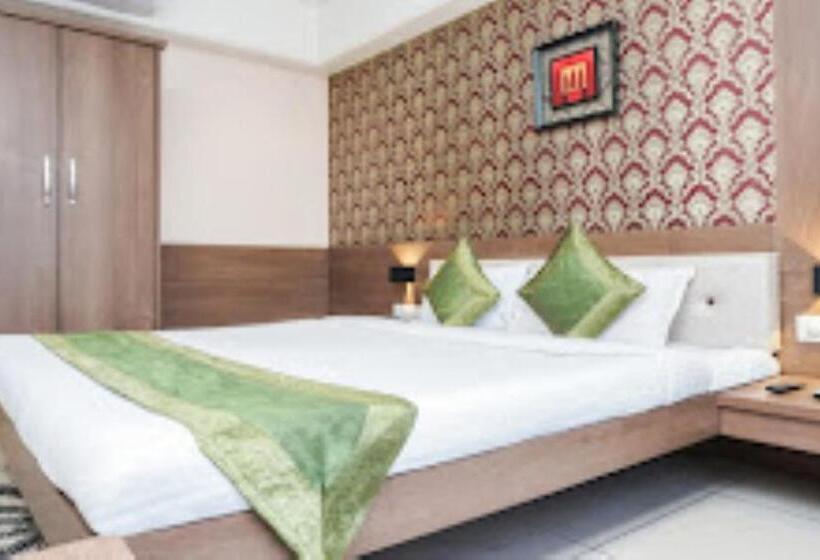 Quarto Deluxe, Shri Vitthal Mangalam ,satara