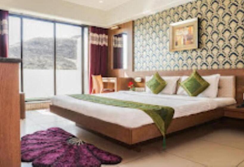 Quarto Familiar, Shri Vitthal Mangalam ,satara