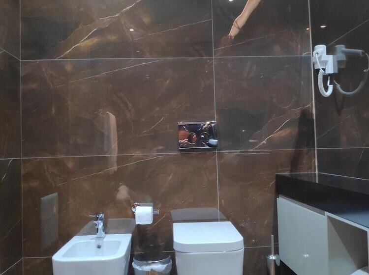 Номер Стандарт, Supreme