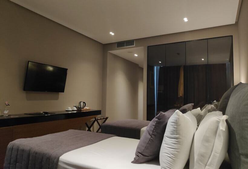 Номер Стандарт, Supreme