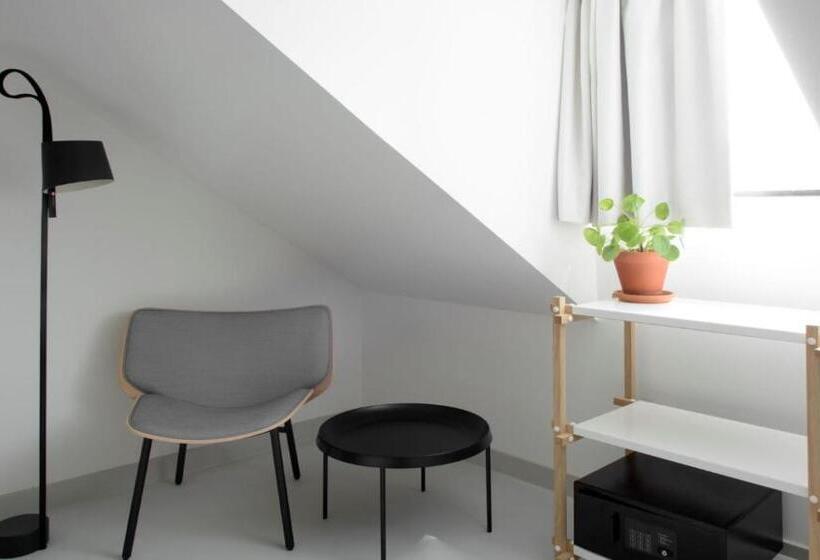 اتاق استاندارد, The Green Elephant Hostel & Spa