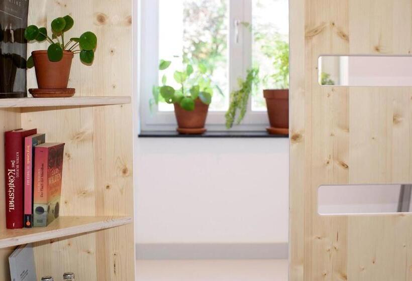 اتاق استاندارد چهار تخته, The Green Elephant Hostel & Spa