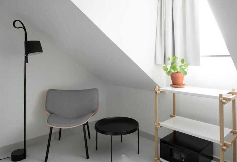 اتاق استاندارد, The Green Elephant Hostel & Spa