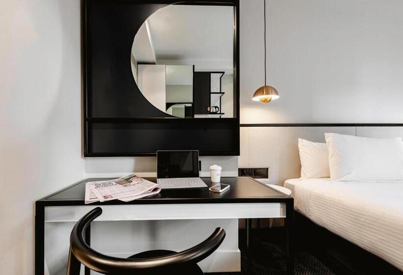 חדר ביזנס, Brady Hotels Jones Lane