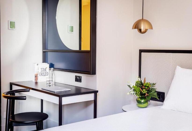 اتاق کلاس بیزنس, Brady Hotels Jones Lane