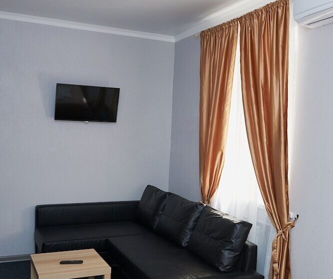 اتاق سوپریور, Dmitrovgrad