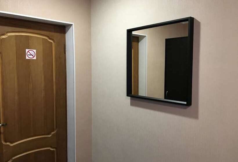 اتاق استاندارد سه نفره, Dmitrovgrad