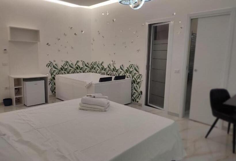 סוויטה עם ג'קוזי, Maison De Luxe