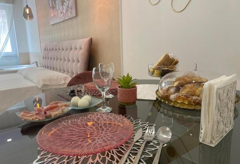 חדר סטנדרט עם מיטת קינג, Maison De Luxe