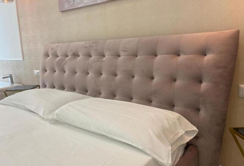 חדר סטנדרט עם מיטת קינג, Maison De Luxe