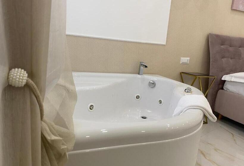 חדר סטנדרט עם מיטת קינג, Maison De Luxe