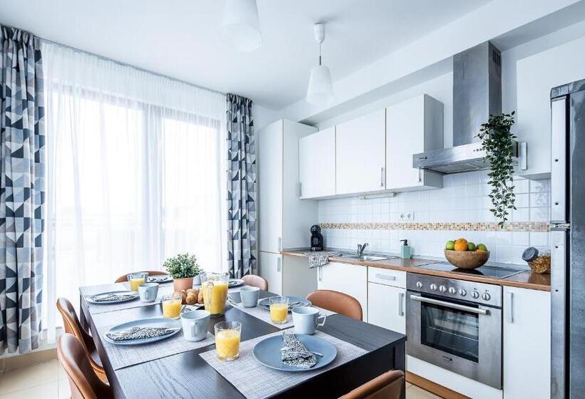 Sviitti 2 Makuuhuonetta, Vagabond Downtown