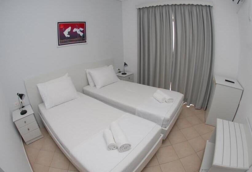 غرفة ديلوكس مطلّة علي البحر, Ms