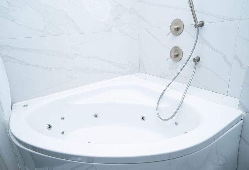 غرفة كومفورت, Zamarin Hotel & Spa