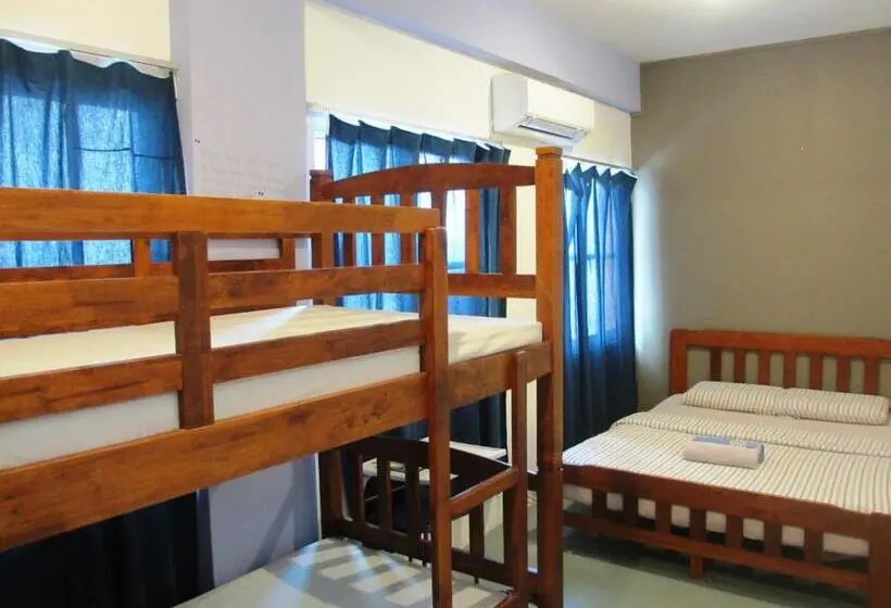 Perhehuone, Sandakan Backpackers Hostel