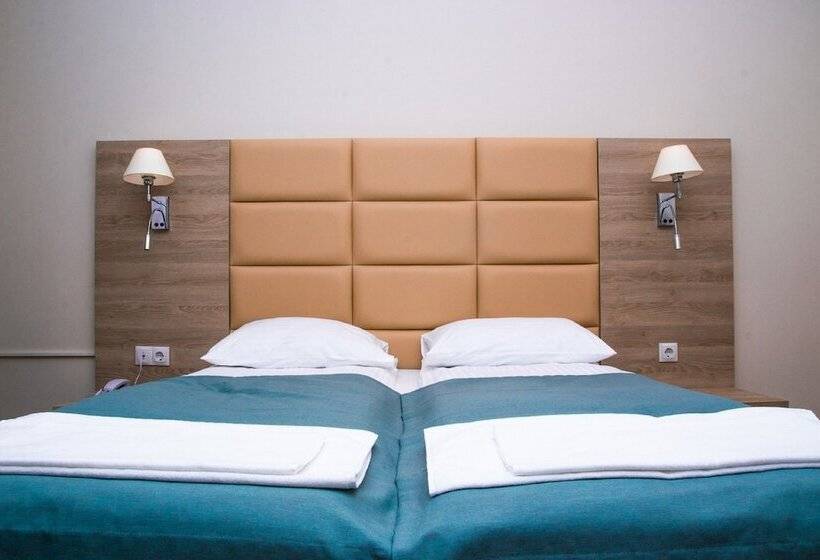 اتاق استاندارد, Altaroom