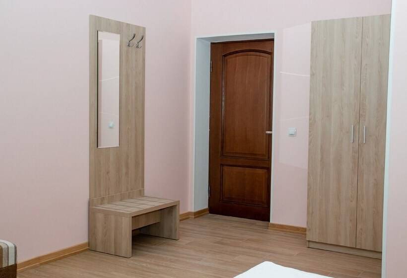 اتاق استاندارد, Altaroom
