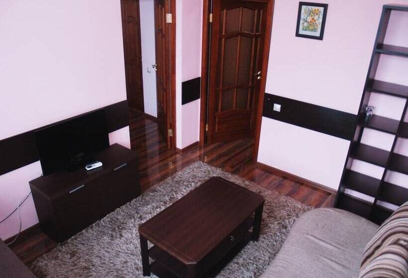 اتاق استاندارد, Kamelia V