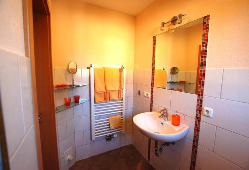 バルコニー付きデラックスルーム, Gästehaus Jäger