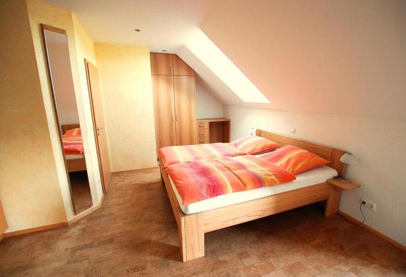 Quarto Deluxe com Sacada, Gästehaus Jäger