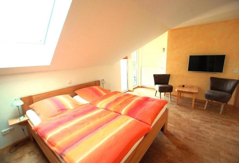 バルコニー付きデラックスルーム, Gästehaus Jäger