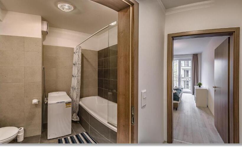 דירת חדר, Nova City Apartments