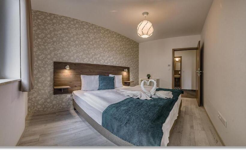 דירת שני חדרים, Nova City Apartments