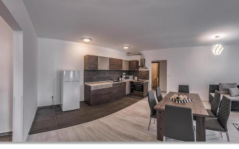 Apartamento 2 Dormitórios, Nova City Apartments