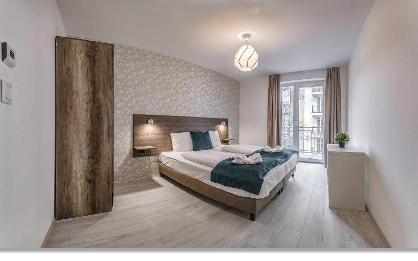 דירת שני חדרים, Nova City Apartments