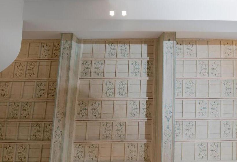 سوییت, Navona Style